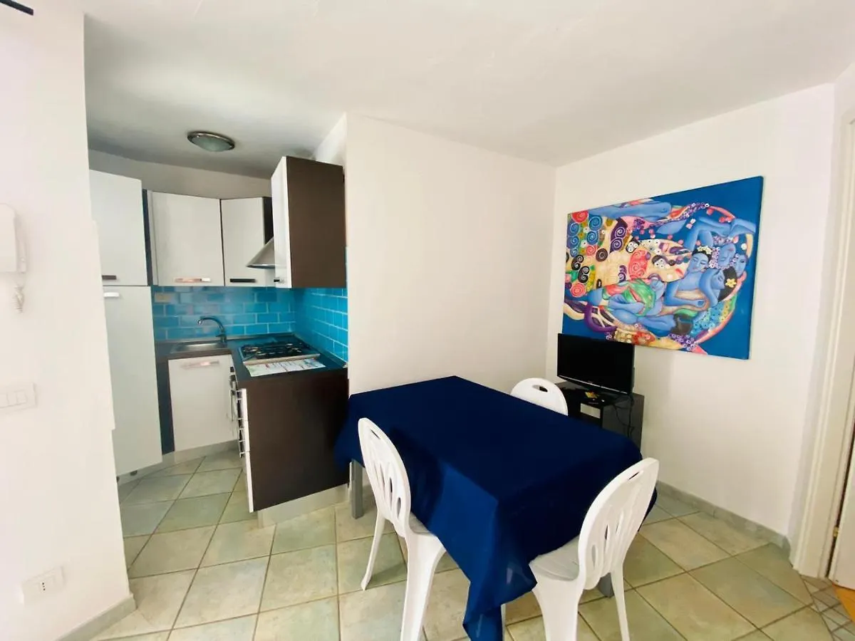 Aparthotel Residenze Il Girasole Golfo Aranci 0*,  Italia