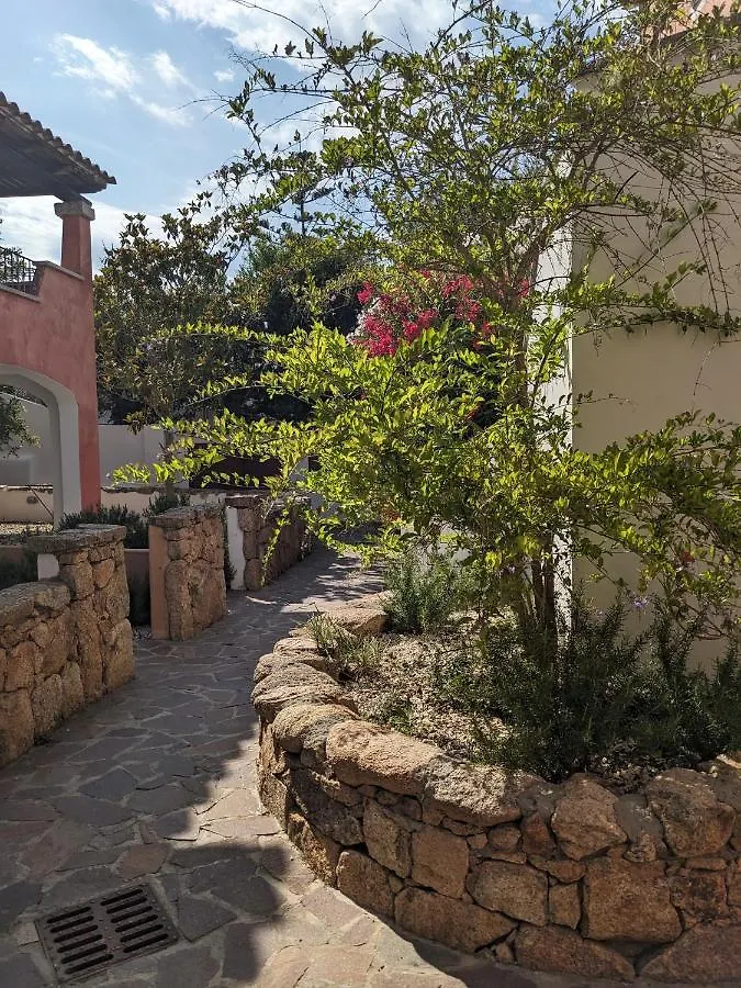 Aparthotel Residenze Il Girasole Golfo Aranci 0*,