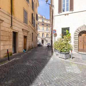 Vg Piazza Navona 5 Stelle Montecitorio Rome